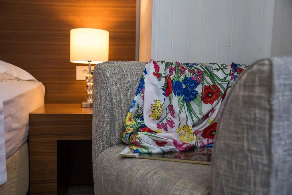DOUBLE CLASSIC GARDEN VIEW Room, Guest House J&J, Dubrovnik