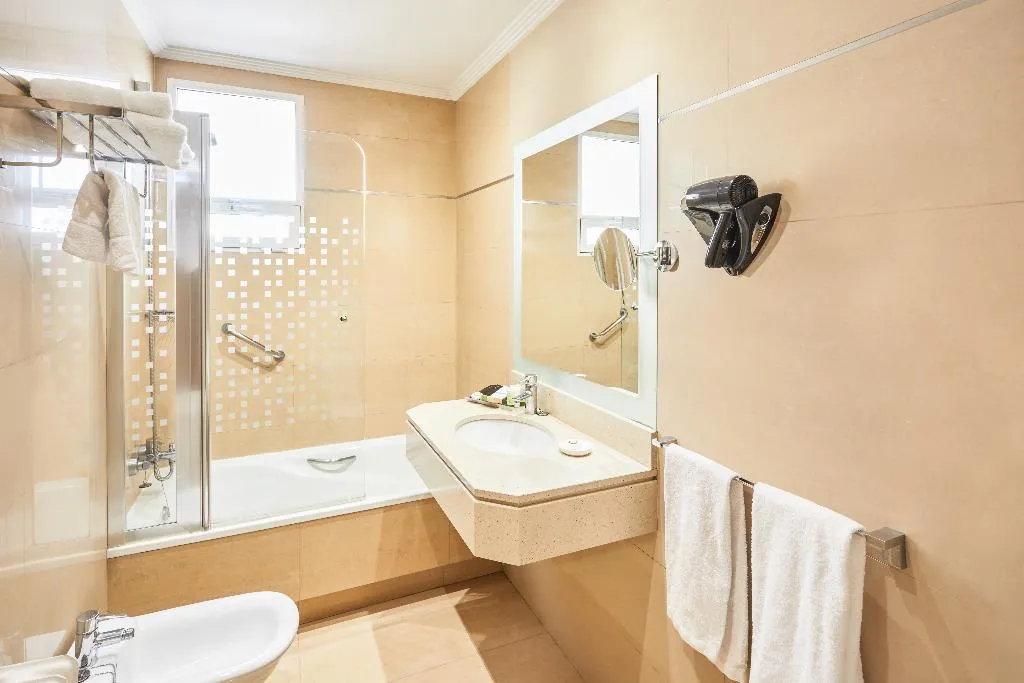 DOUBLE SUPERIOR Room, Cason del Tormes, Madrid