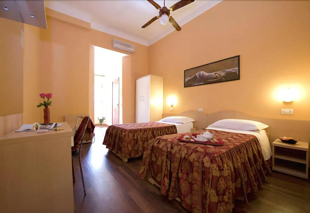 Room, Hotel Sabatino, Milan
