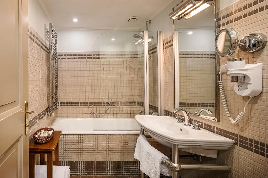 DOUBLE SUPERIOR Room, Iron Gate Hotel & Suites Prague by BHG, Prague