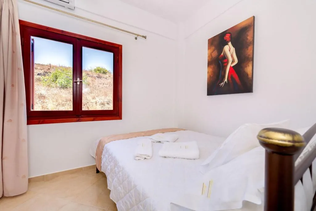 Room, Aspalathos Suites, Santorini