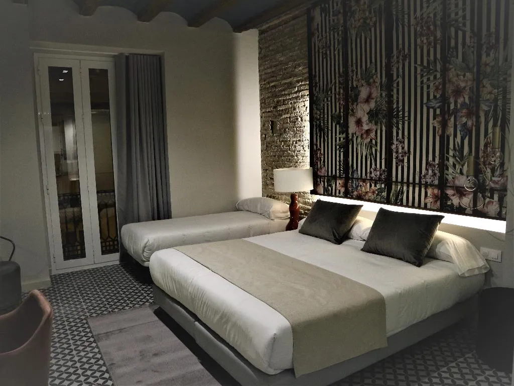 TRIPLE STANDARD Room, You&Co. Quart Boutique, Valencia