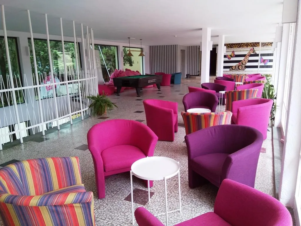 Lobby, Tintyava, Varna