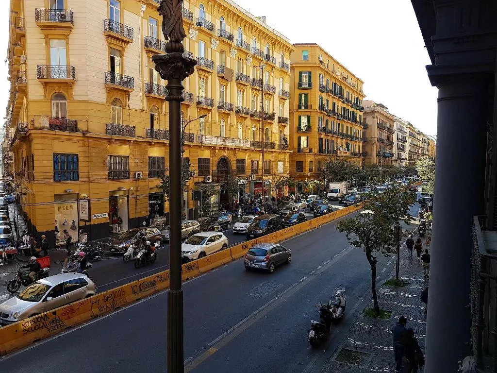 General view, B&B 248, Naples