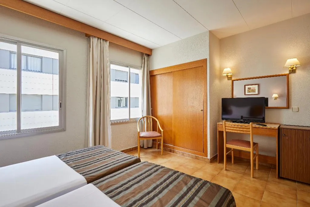 Double or Twin STANDARD Room, Columbus, Costa Brava