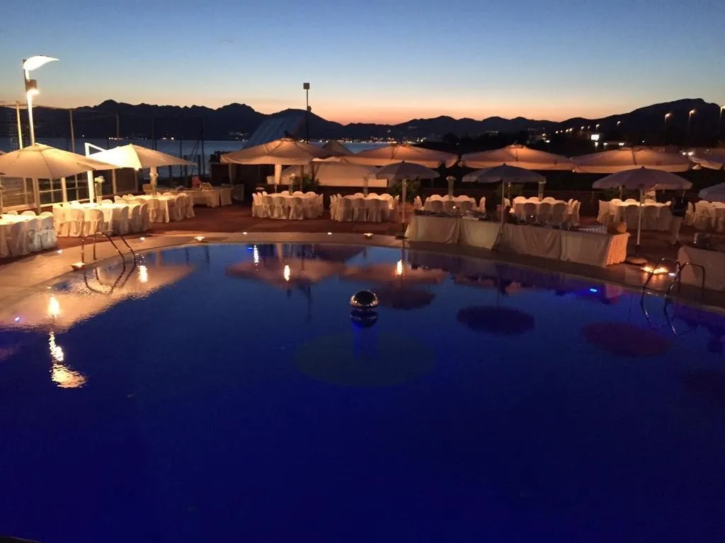 Pool, La Isla Resort, Naples