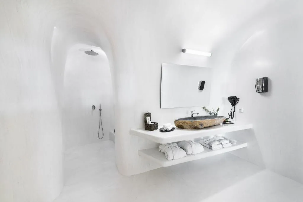 Room, Maregio Suites, Santorini