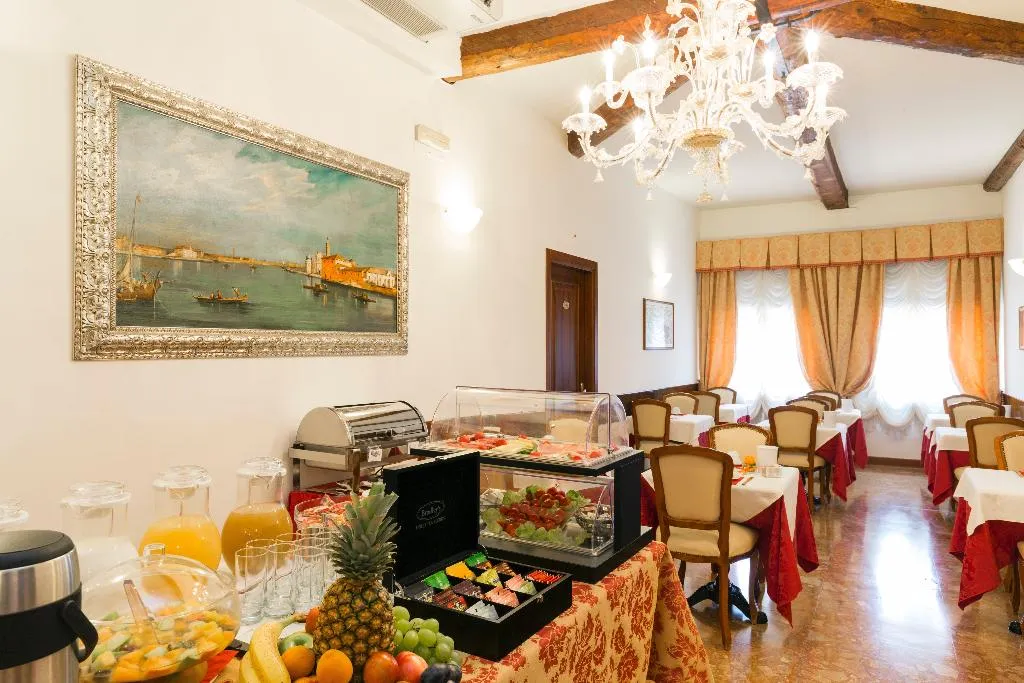 Restaurant, Palazzo Guardi, Venice
