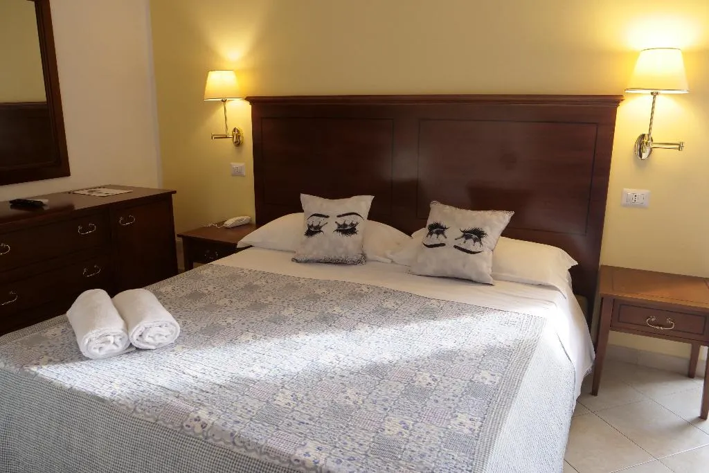 DOUBLE STANDARD Room, Hotel Elios, Taormina