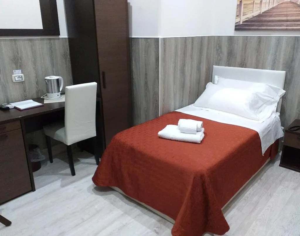 SINGLE STANDARD Room, Tonic, Palermo