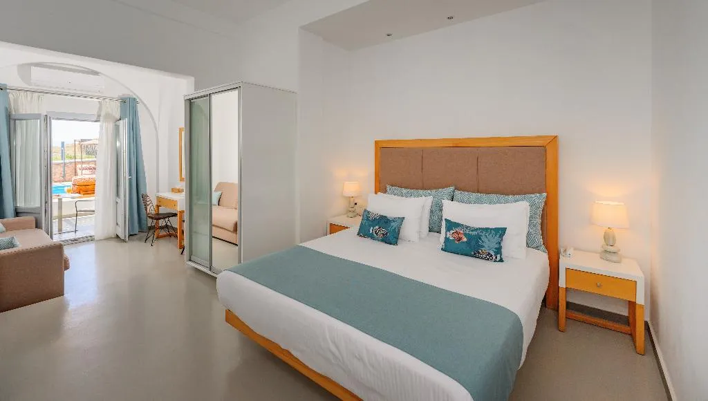 DOUBLE SUPERIOR Room, Impressive One, Santorini