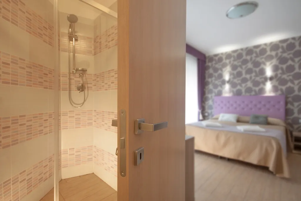 SINGLE STANDARD Room, Rome Kings Suite, Rome