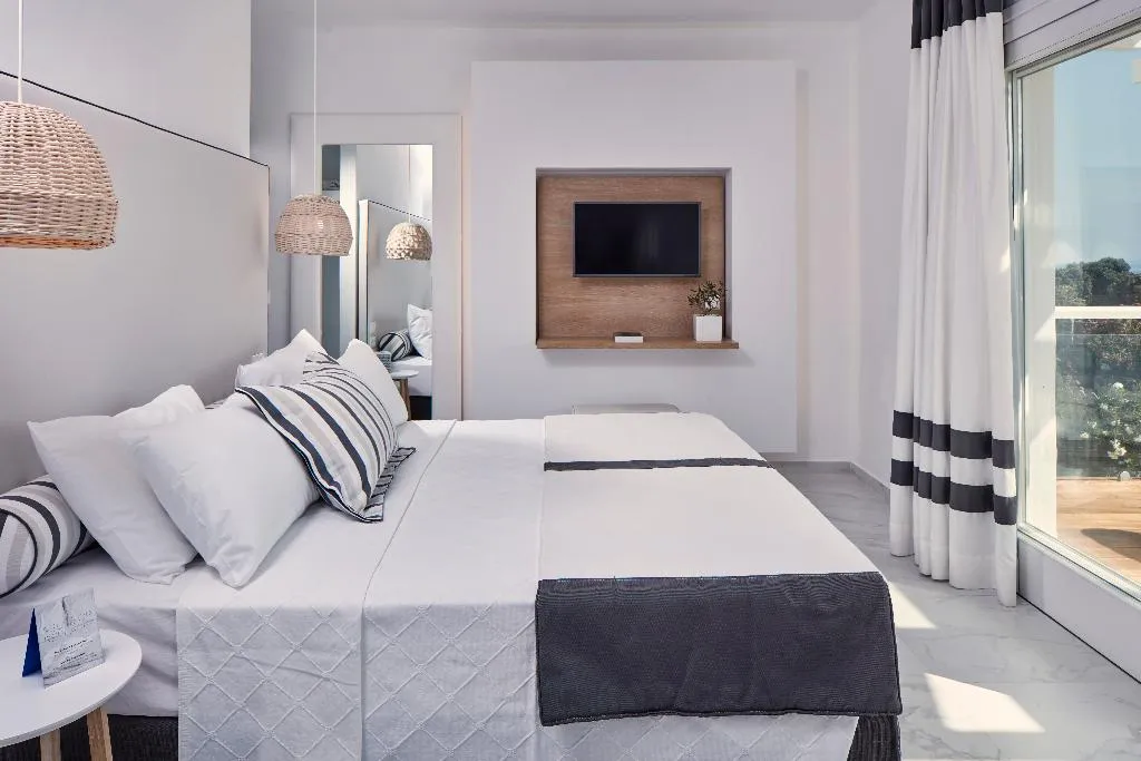 JUNIOR SUITE SEA VIEW Room, Archipelagos Hotel, Mykonos