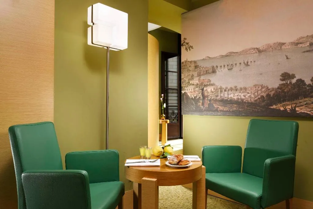 Room, UNA HOTELS Napoli, Naples