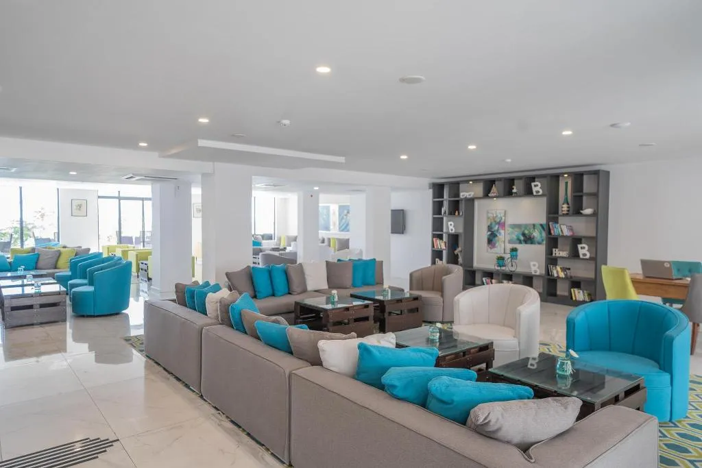 Lobby, Sentido Marea, Varna