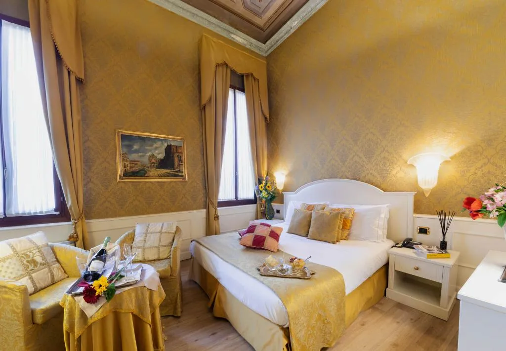 JUNIOR SUITE WITH VIEWS Room, Duodo Palace, Venice