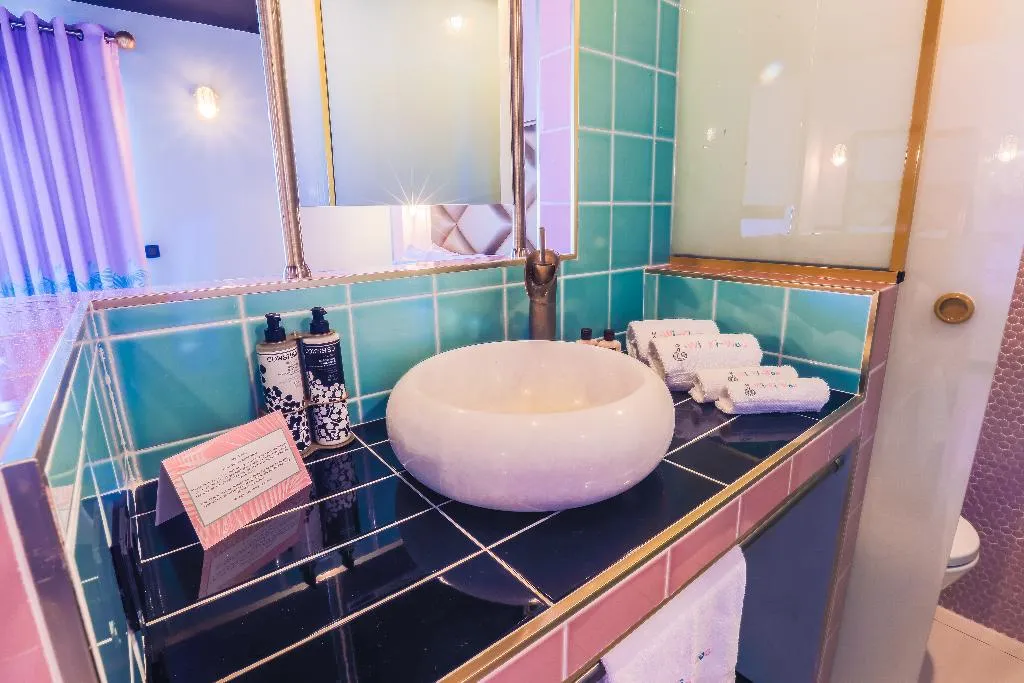 CHALET CAPACITY 3 Room, Wi-Ki-Woo, Ibiza