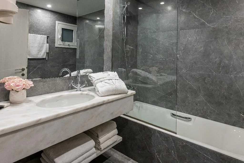 Double or Twin WITH VIEWS Room, Astor Hotel Athens, Athens