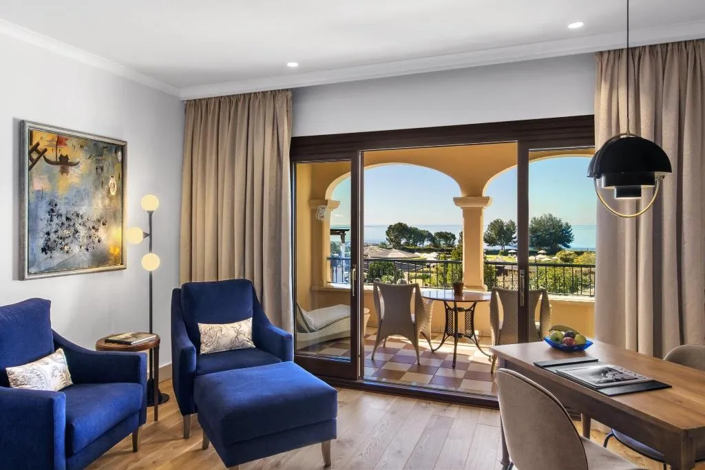 Room, The St. Regis Mardavall Resort, Majorca