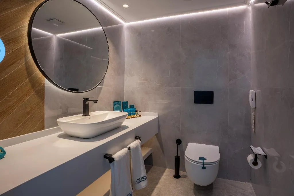 DOUBLE WITH TERRACE Room, Qlusive Hotel, Izmir