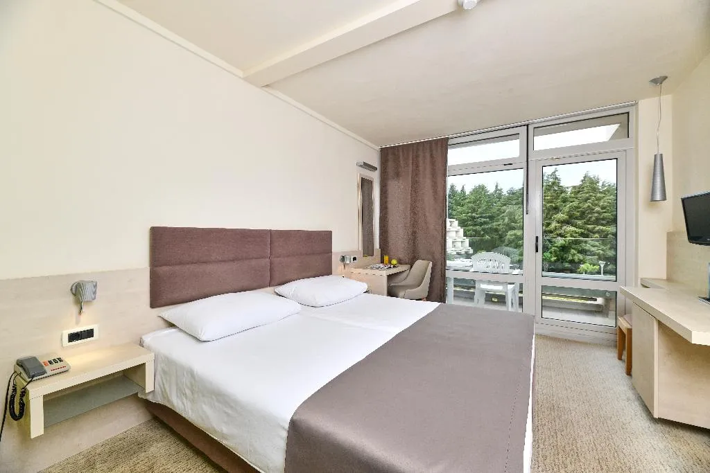 DOUBLE SUPERIOR SEA VIEW Room, Hotel Mediteran Plava Laguna, Istria