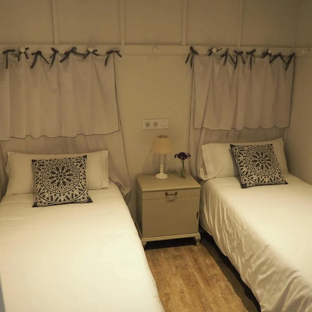 Room, El Jardinet De Sant Esteve, Barcelona