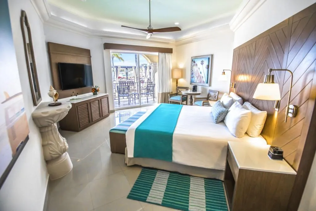 Room, Wyndham Alltra Playa del Carmen Adults Only All In, Playa Del Carmen