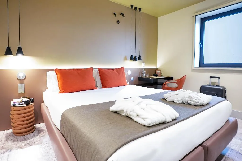 DOUBLE SUPERIOR Room, Mercure Porto Centro Santa Catarina, Porto