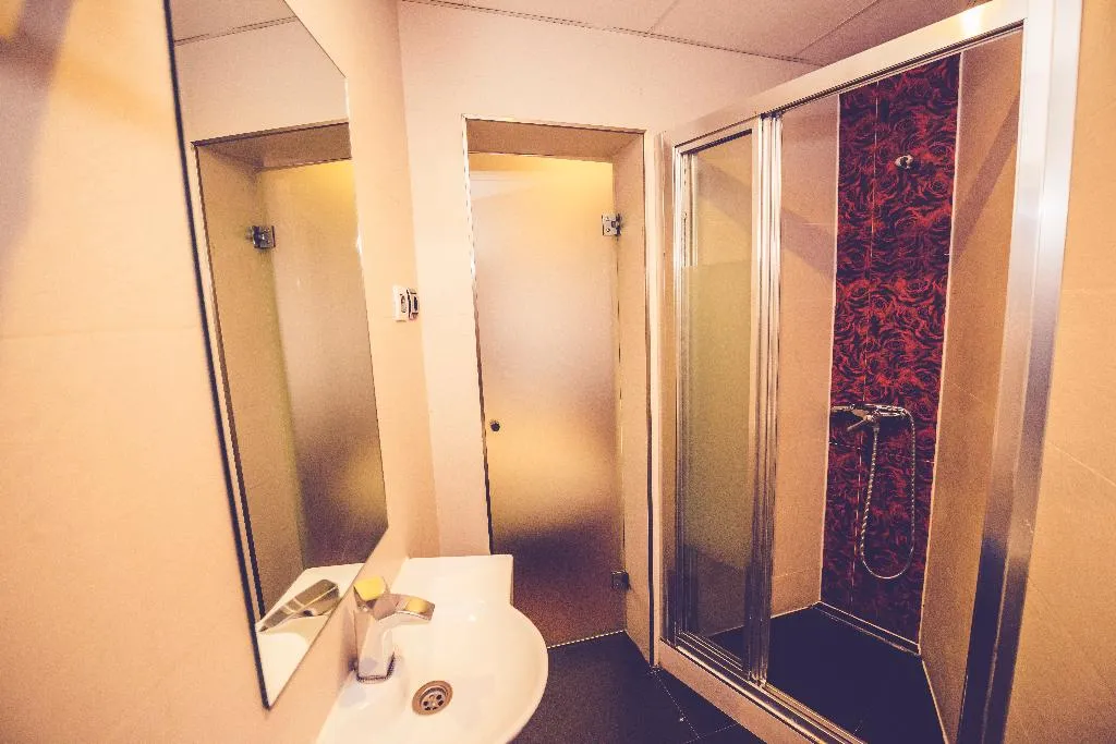 DOUBLE STANDARD Room, Hostal Sol Los Angeles, Madrid