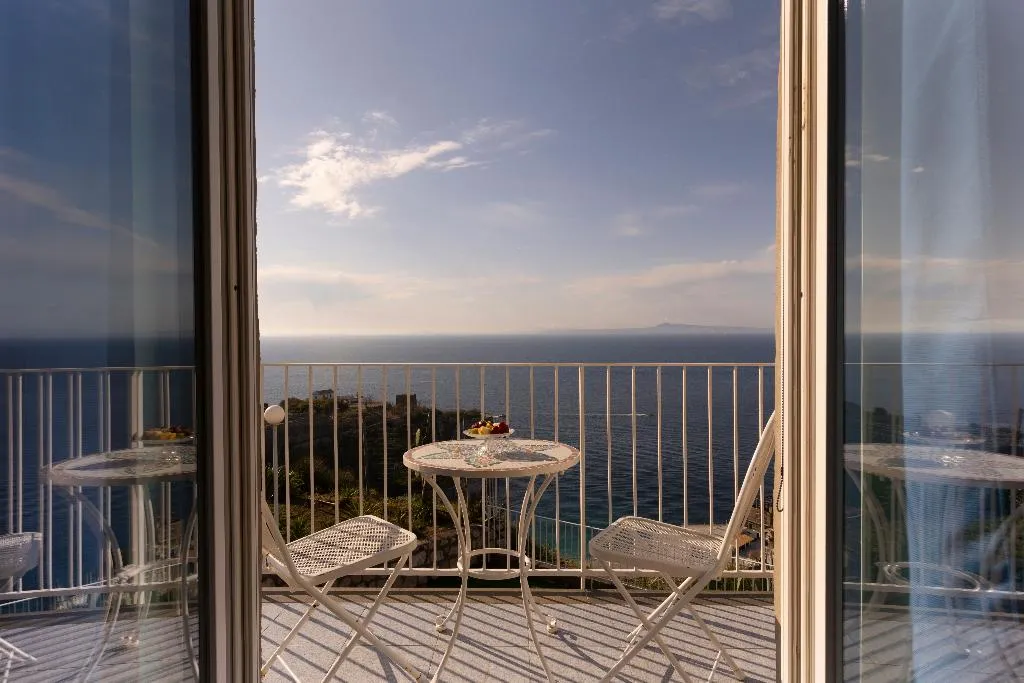 DOUBLE DELUXE SEA VIEW Room, Hotel Villa  Lubrense Sorrento, Naples