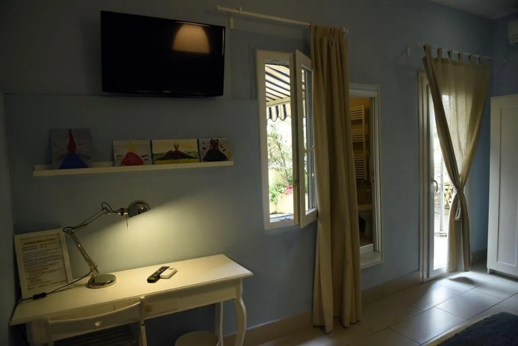 Room, Cerasella B&B, Naples
