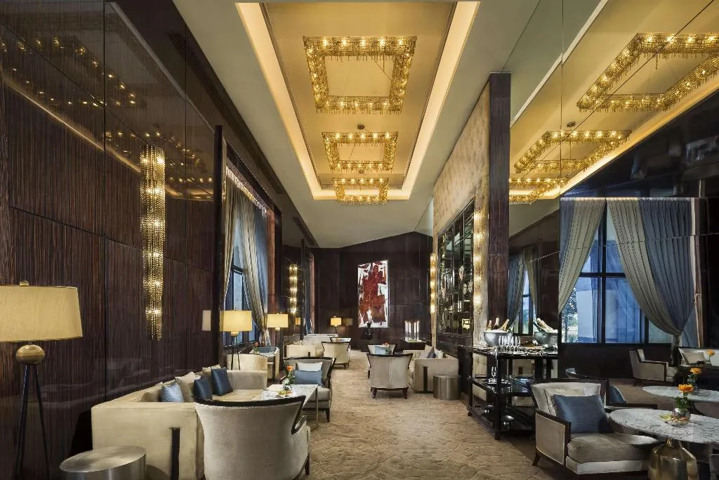 Bar, Fairmont Nile City, Cairo