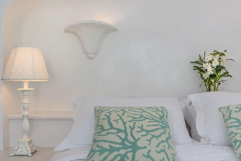 JUNIOR SUITE QUEEN SIZE BED Room, Anteliz Hotel And Suites, Santorini
