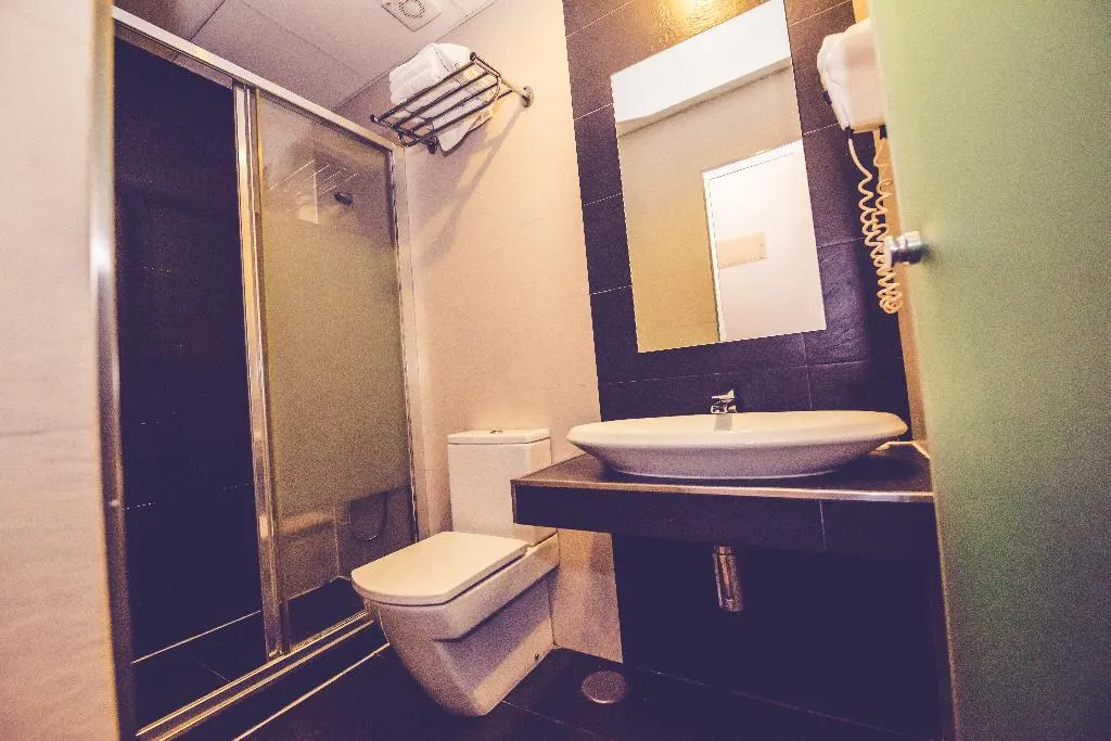 QUADRUPLE STANDARD Room, Hostal Sol Los Angeles, Madrid