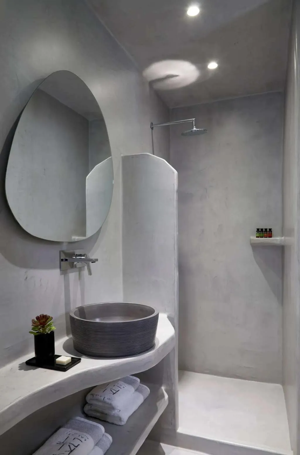 SUITE WITH JACUZZI Room, Kalisti Hotel & Suites, Santorini