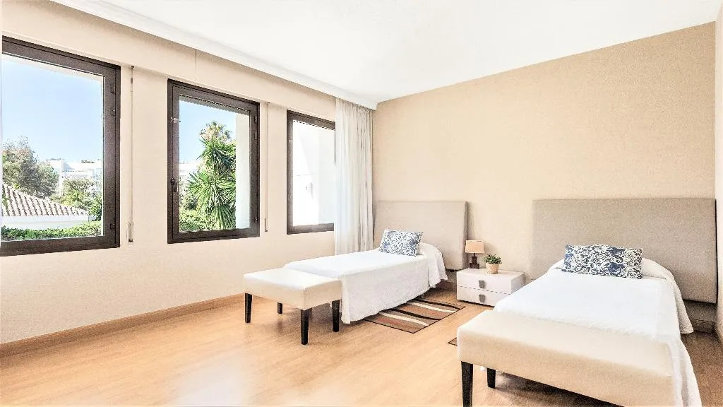 VILLA STANDARD Room, Villa Marina Puerto Banus, Costa Del Sol