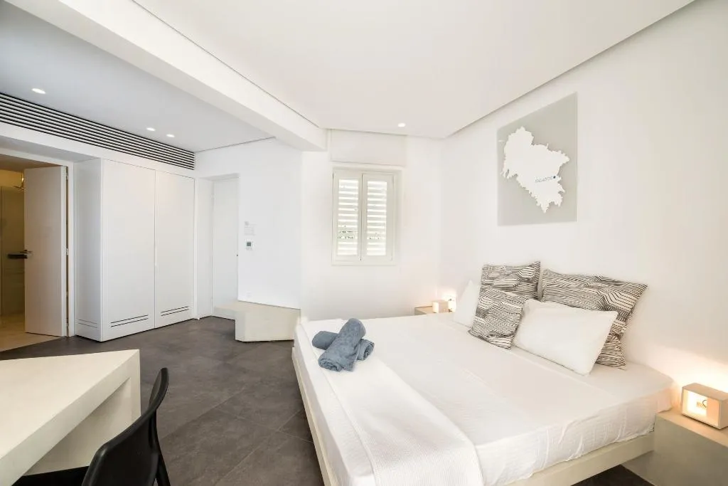 JUNIOR SUITE WITH JACUZZI Room, Relux Ios Hotel, Santorini