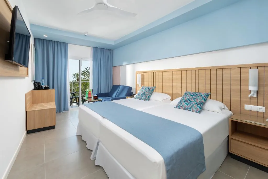 Double or Twin WITH BALCONY Room, Hotel Riu Palace Palmeras - All Inclusive, Gran Canaria
