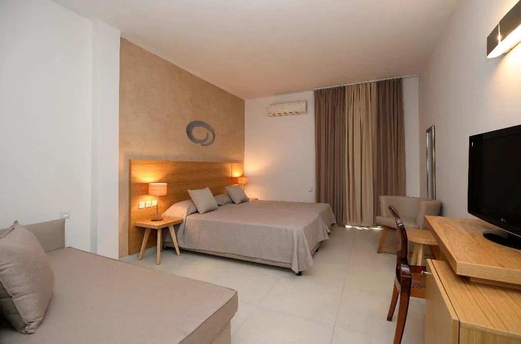 Double or Twin SEA FRONT Room, Golden Beach, Crete