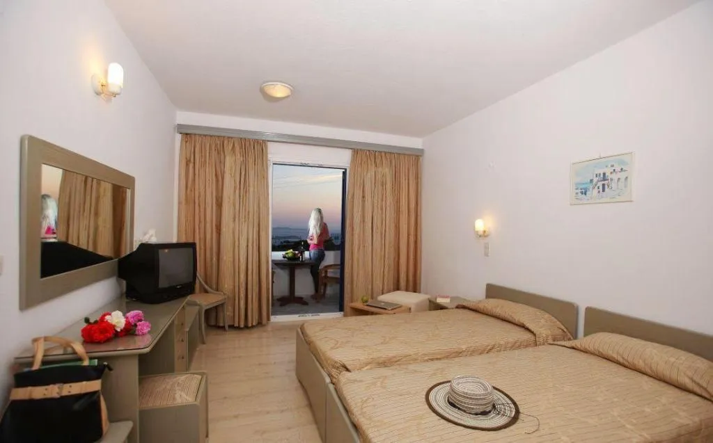 General view, New Aeolos Hotel, Mykonos