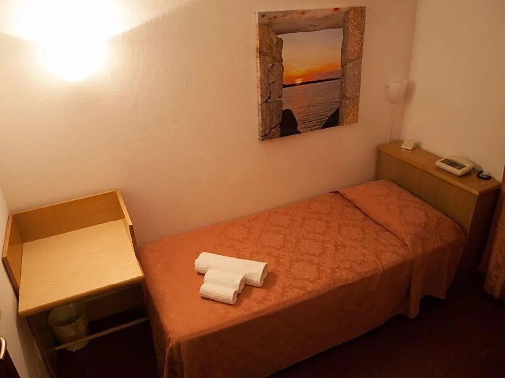 Room, Hotel Garibaldi, Olbia