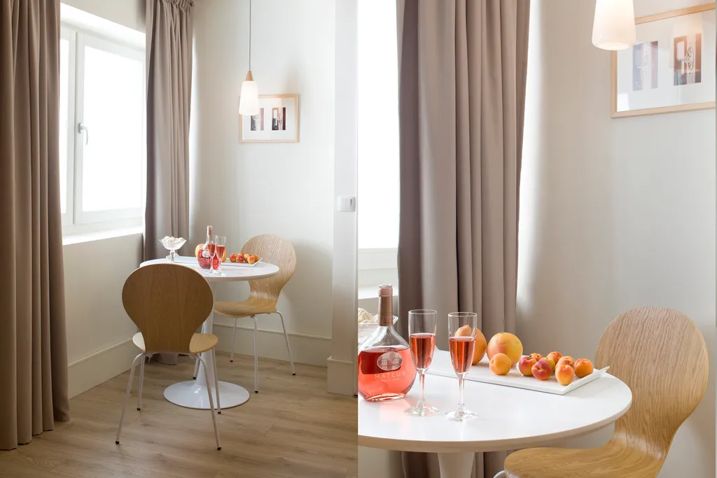 STUDIO SUPERIOR Room, Lisbon Serviced Apartments - Ascensor da Bica, Lisbon