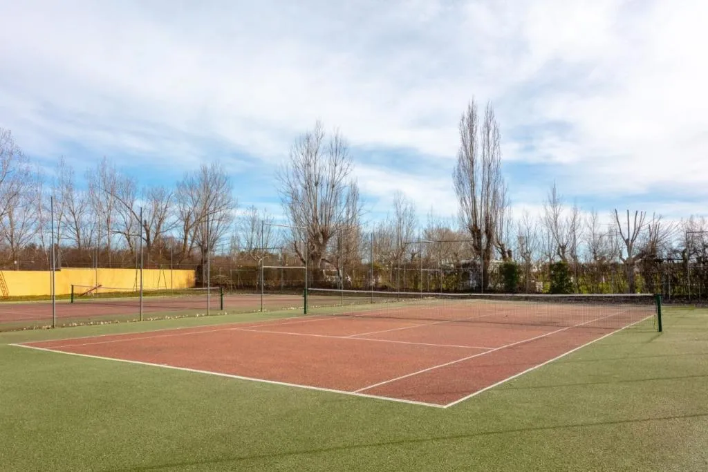 Sports and Entertainment, Crisol Regio, Madrid