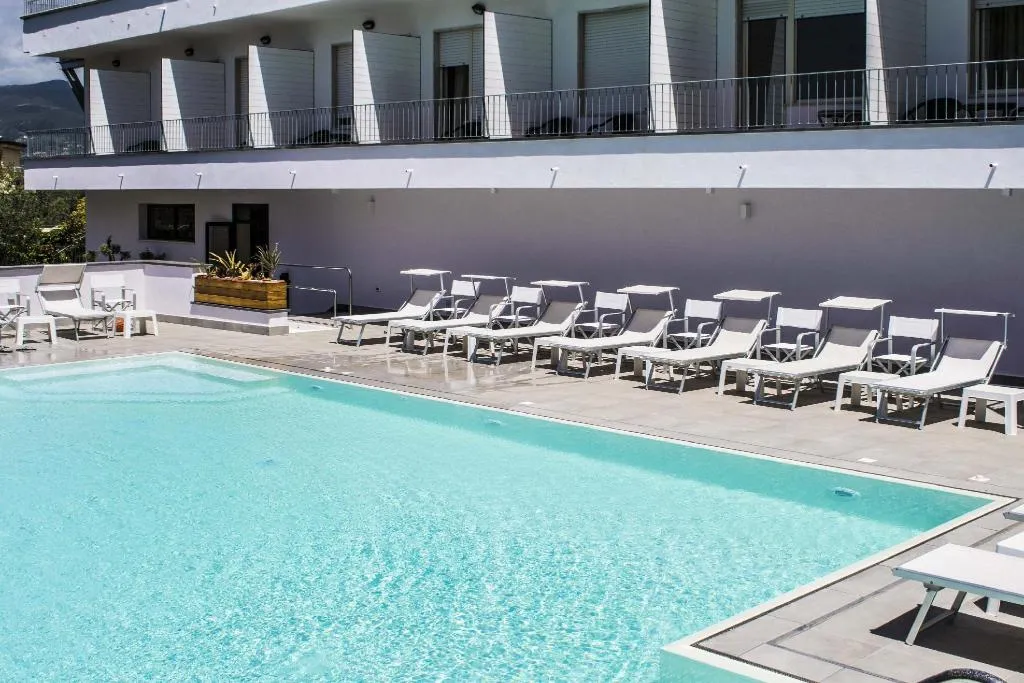 Pool, Baia, Naples