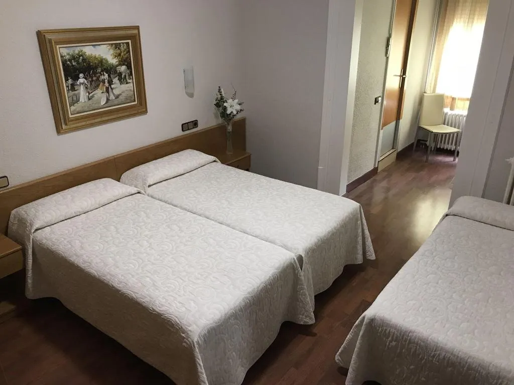 Room, Studios Pelayo, Barcelona