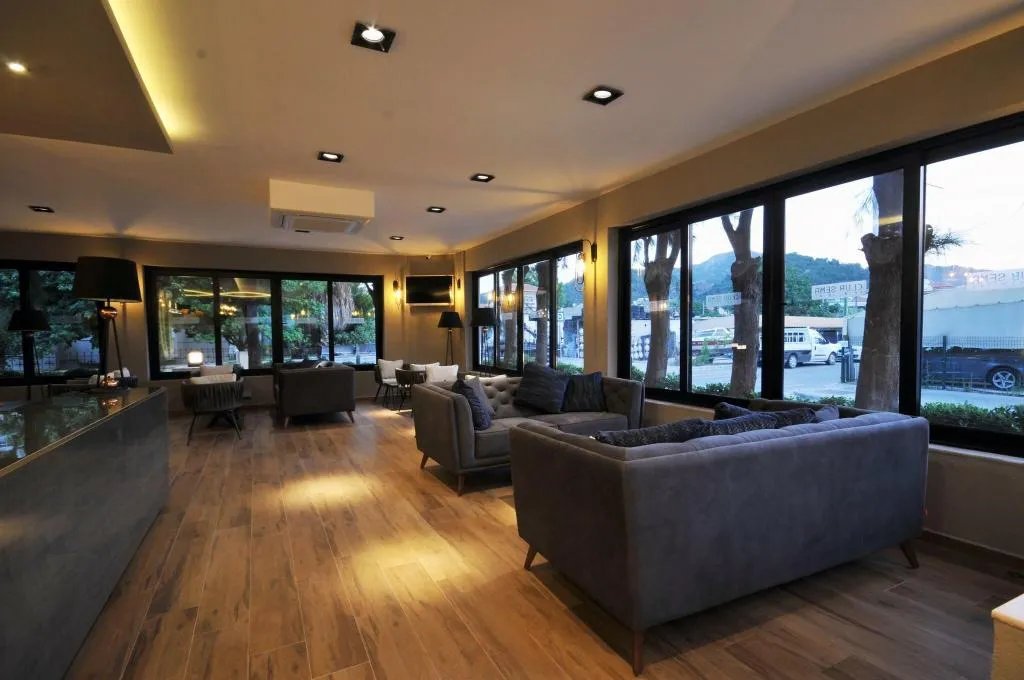 Lobby, Sema, Dalaman
