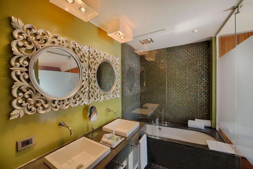SUITE WITH TERRACE Room, NH Collection Taormina, Taormina