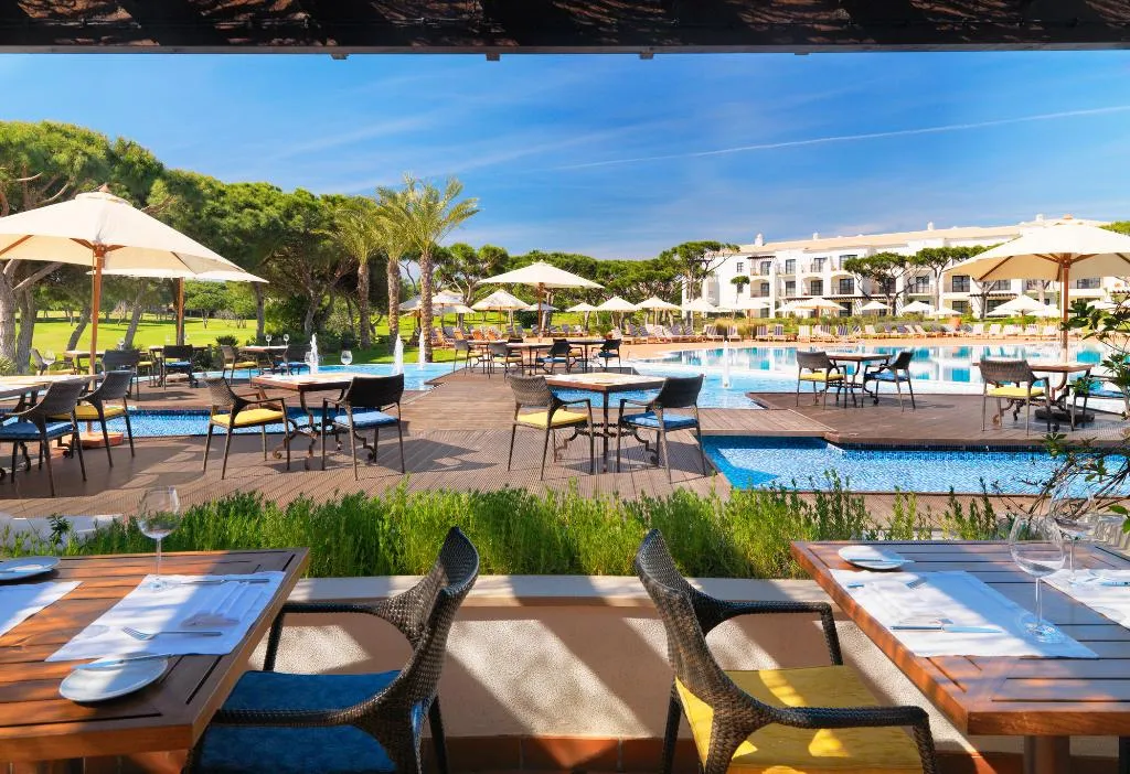 Restaurant, Pine Cliffs Hotel, a Luxury Collection Resort, Algarve