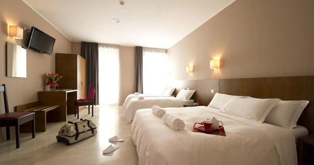 QUADRUPLE STANDARD Room, Oasi Village Hotel, Milan