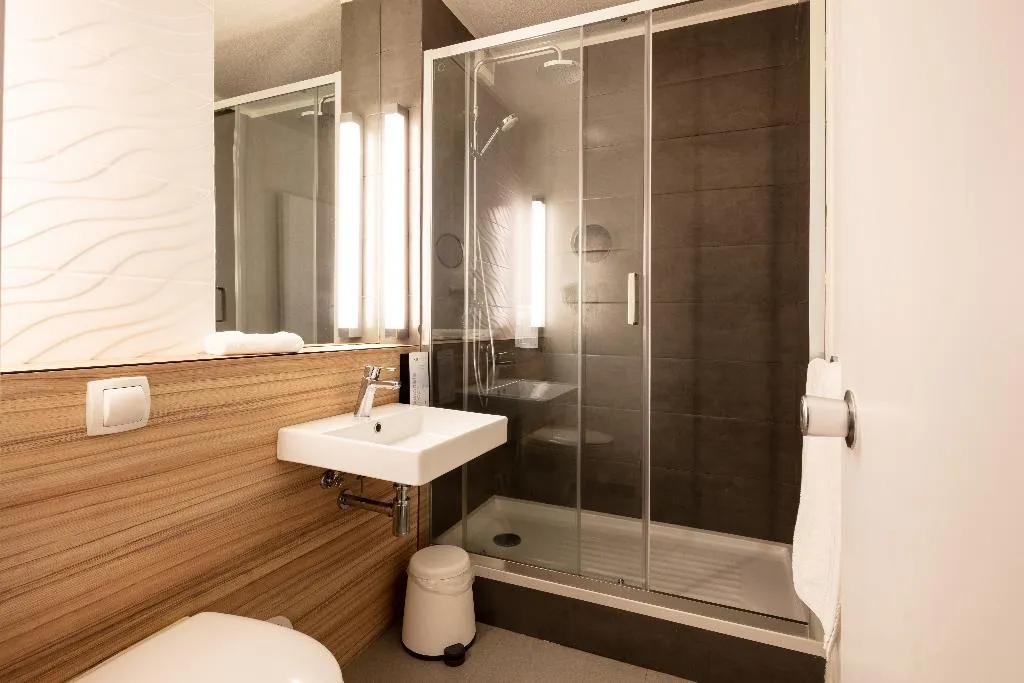 TWIN STANDARD Room, Campanile Setubal, Lisbon